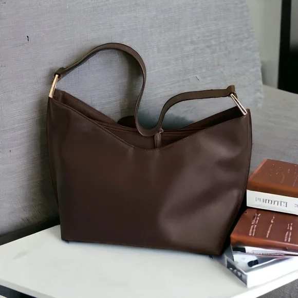 VINTAGE GUCCI TOM FORD ERA CHOCOLATE BROWN SMOOTH LEATHER SHOULDER BAG - Picture 3 of 9